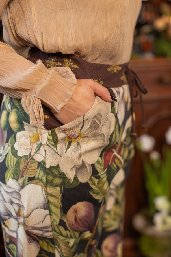 Fleur De Lune Linen Cropped Artist Pant w/ Boho Floral Print
