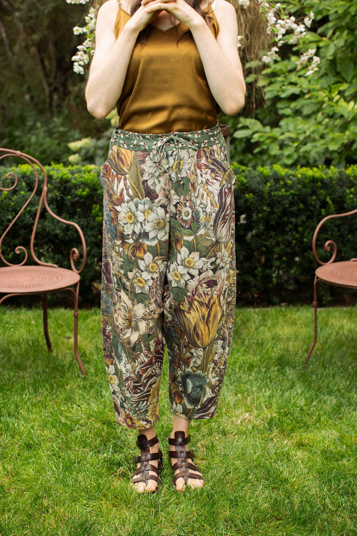 Love Grows Wild Boho Linen Bee Print Cropped Artist Pants