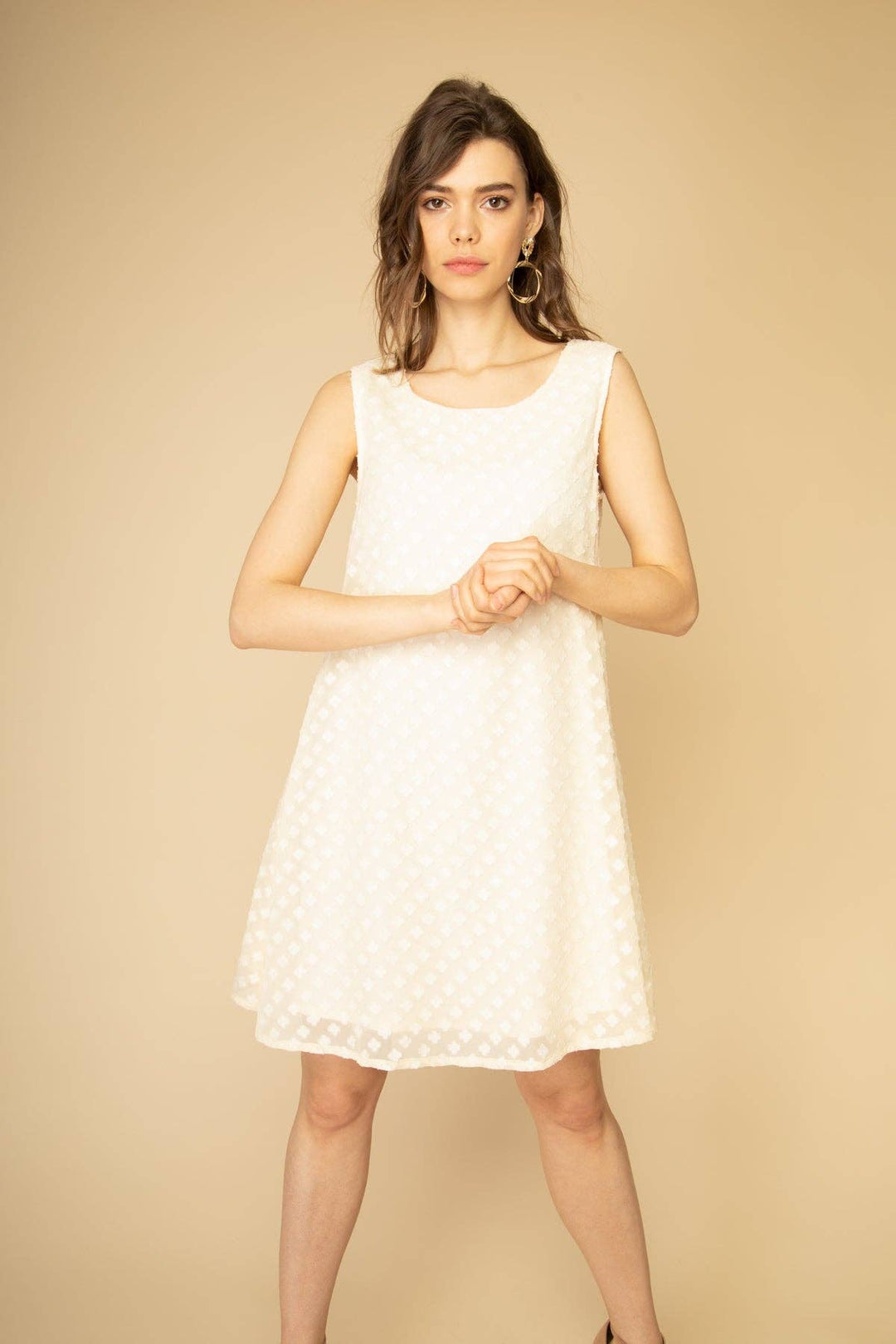 Sleeveless Light Lace Dress