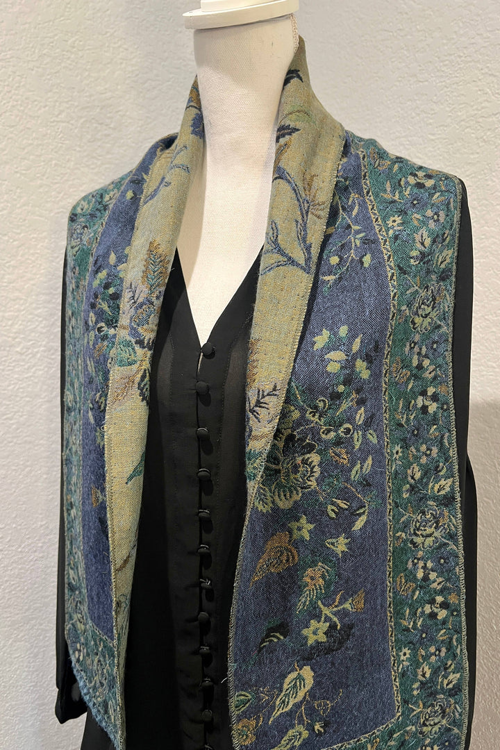 Neck scarf ~ Green Bird