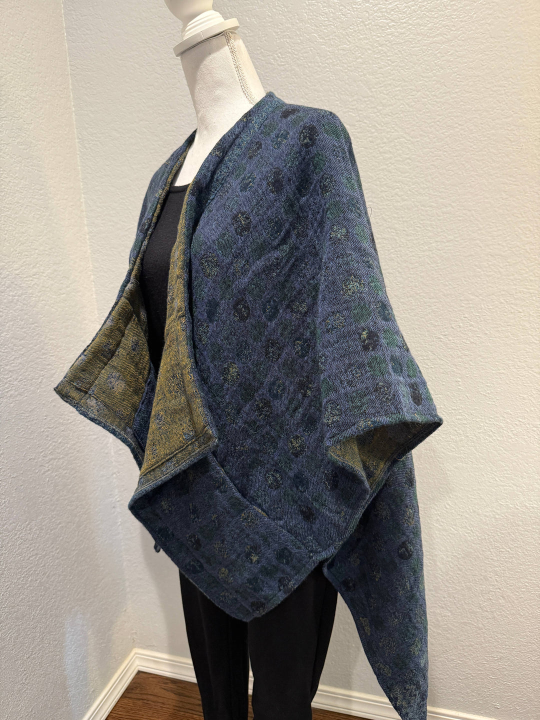 Poncho Cape~Teal Dots
