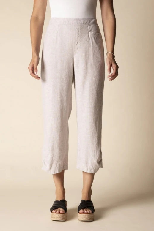 Linen Solid Pleat Button Capri